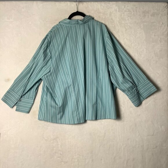 Cato Woman Plus Size 22/24W Teal Striped Button-Up Shirt 3/4 Sleeves Cotton NWT - Picture 2 of 8